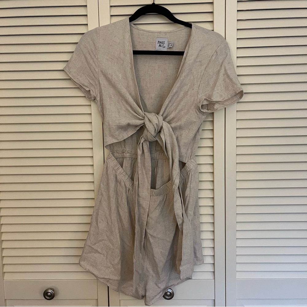 Princess Polly romper with tie front.